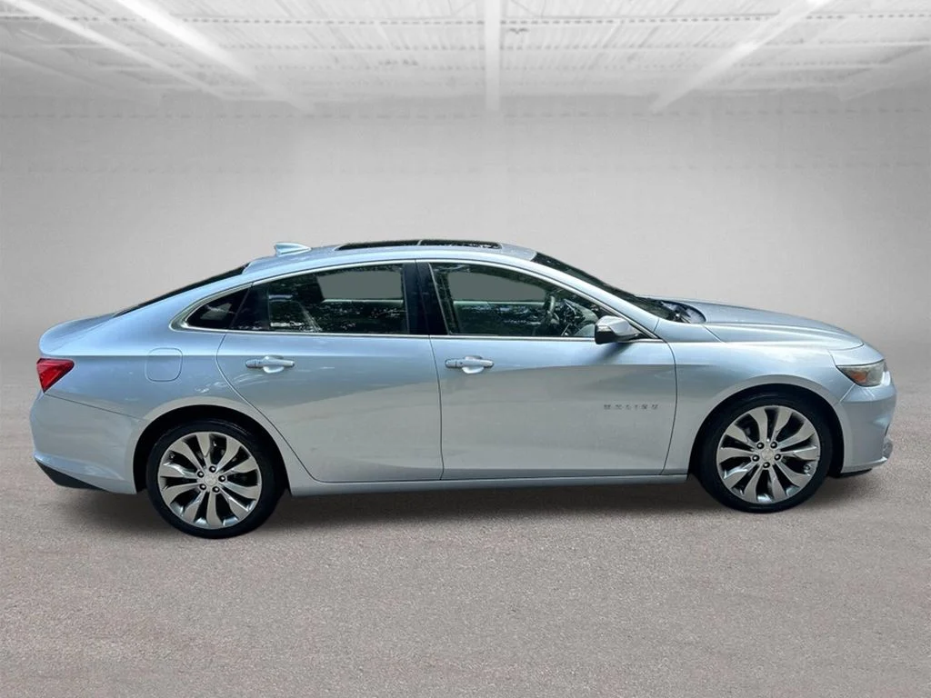 Used 2017 Blue Chevrolet Premier image 7
