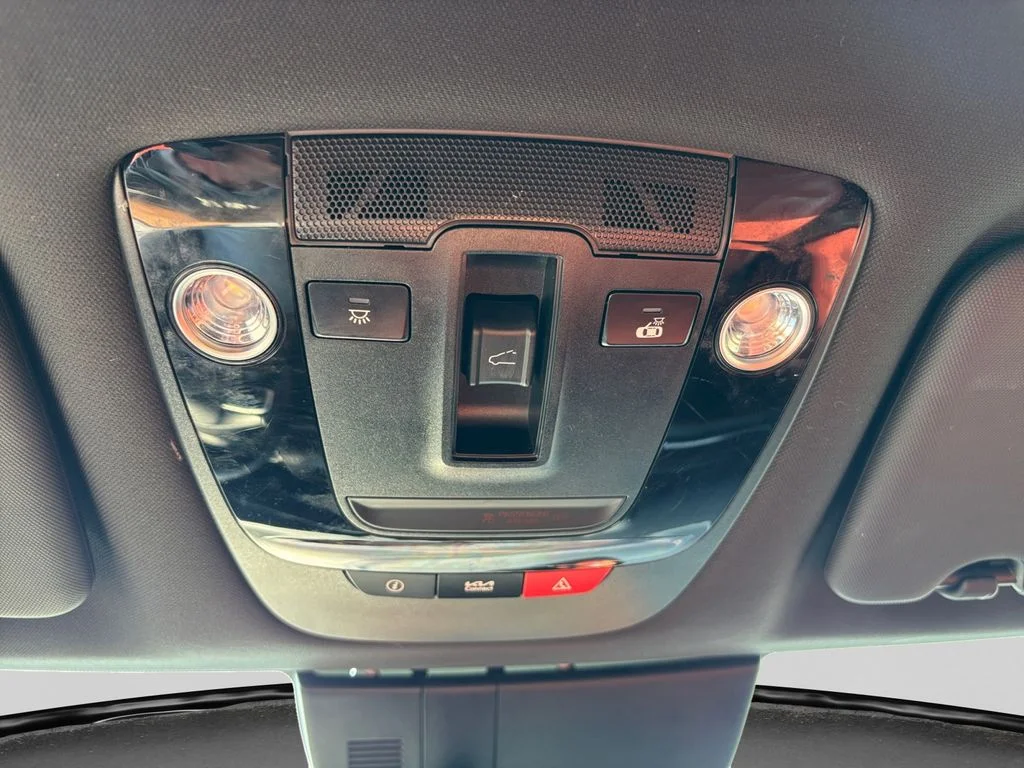 Used 2023 Black Kia SX-Prestige image 33