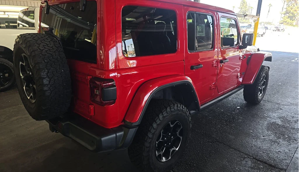 Used 2021 Red Jeep Unlimited Rubicon 4xe image 2