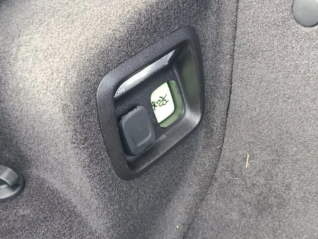 Used 2025 Black Chevrolet 2LT image 30