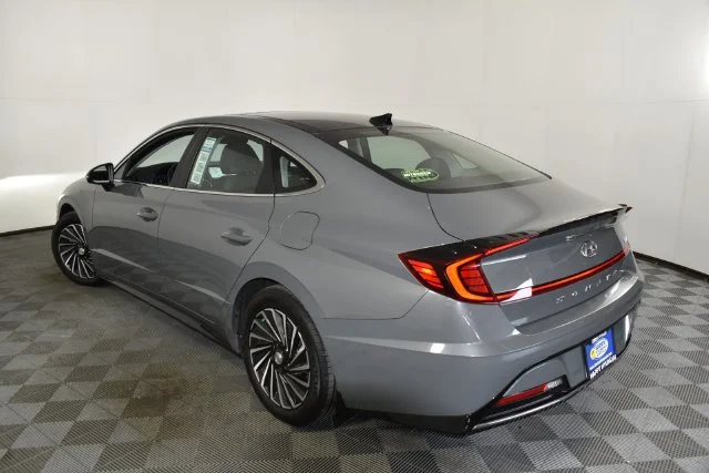 Used 2023 Gray Hyundai Limited image 9