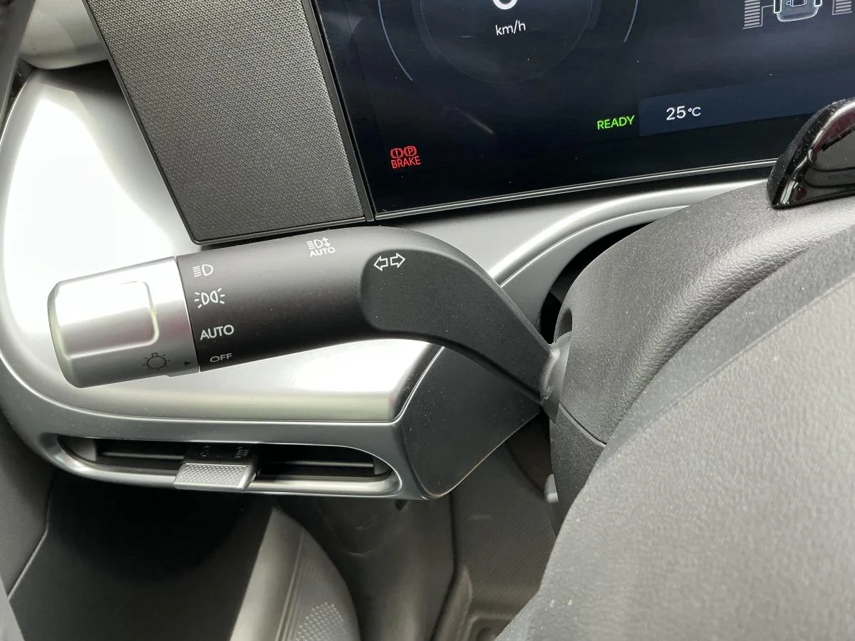 New 2026 White Hyundai Preferred image 19