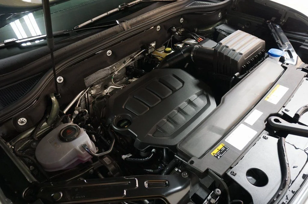 New 2026 Green Volkswagen 2.0T SE w/Technology image 33