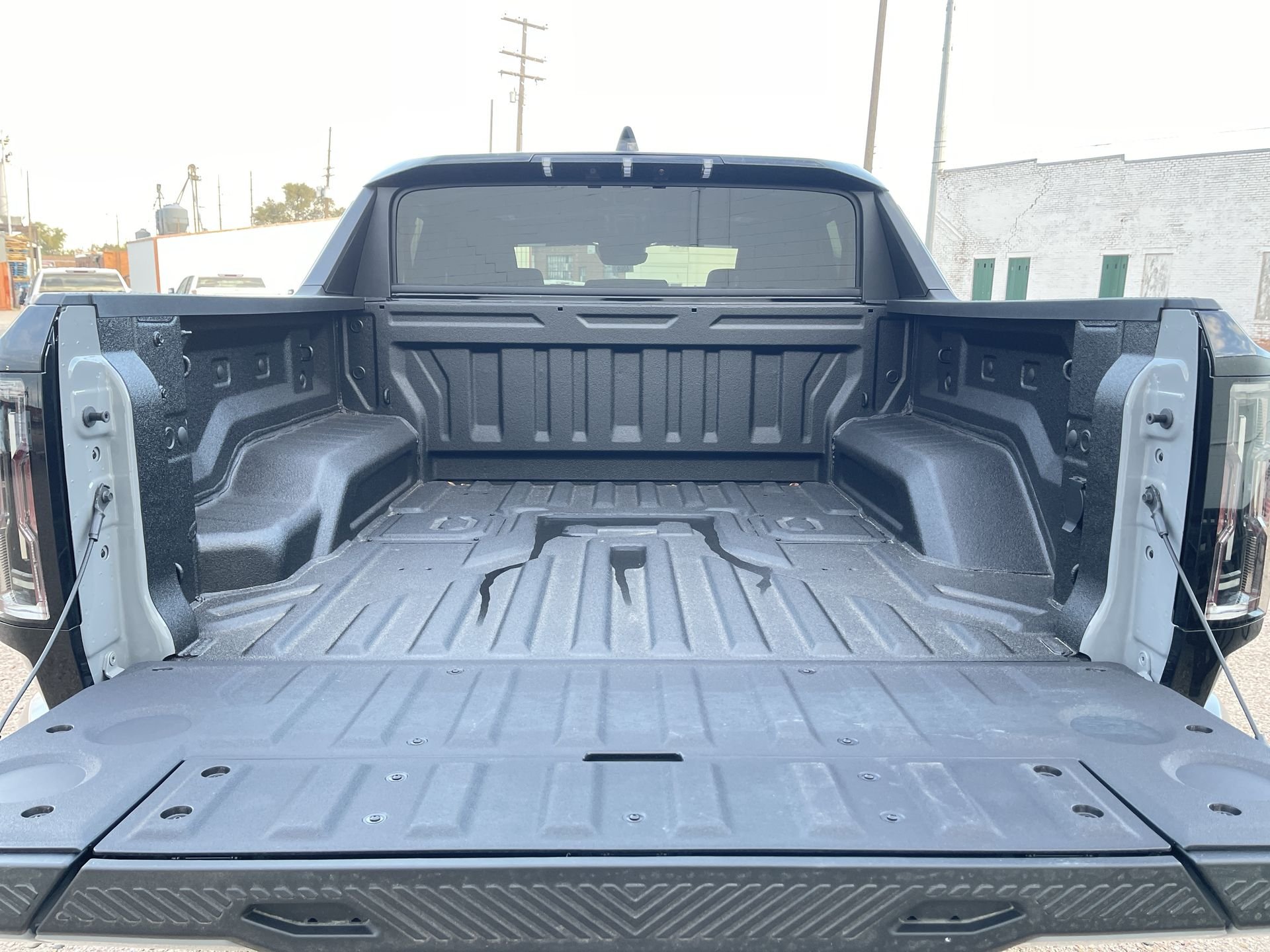 2025 GMC HUMMER EV 2X - Photo 48