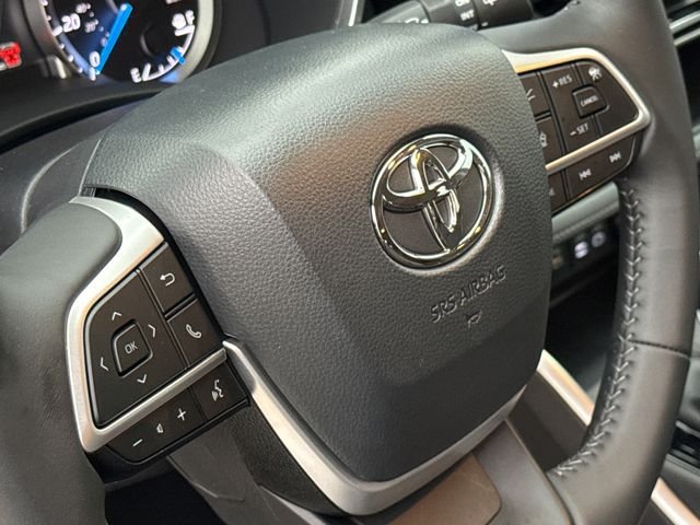 Used 2026 Beige Toyota XLE image 22
