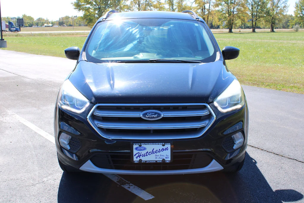 Used 2017 Ford Escape SE with VIN 1FMCU0GD3HUC43232 for sale in Saint James, MO