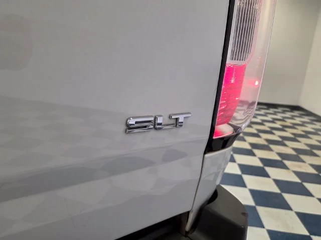 Used 2016 SUMMIT WHITE GMC 4WD SLT image 7