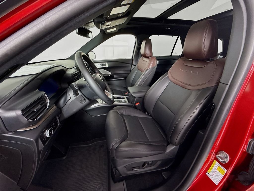 Used 2023 Red Ford Platinum image 5