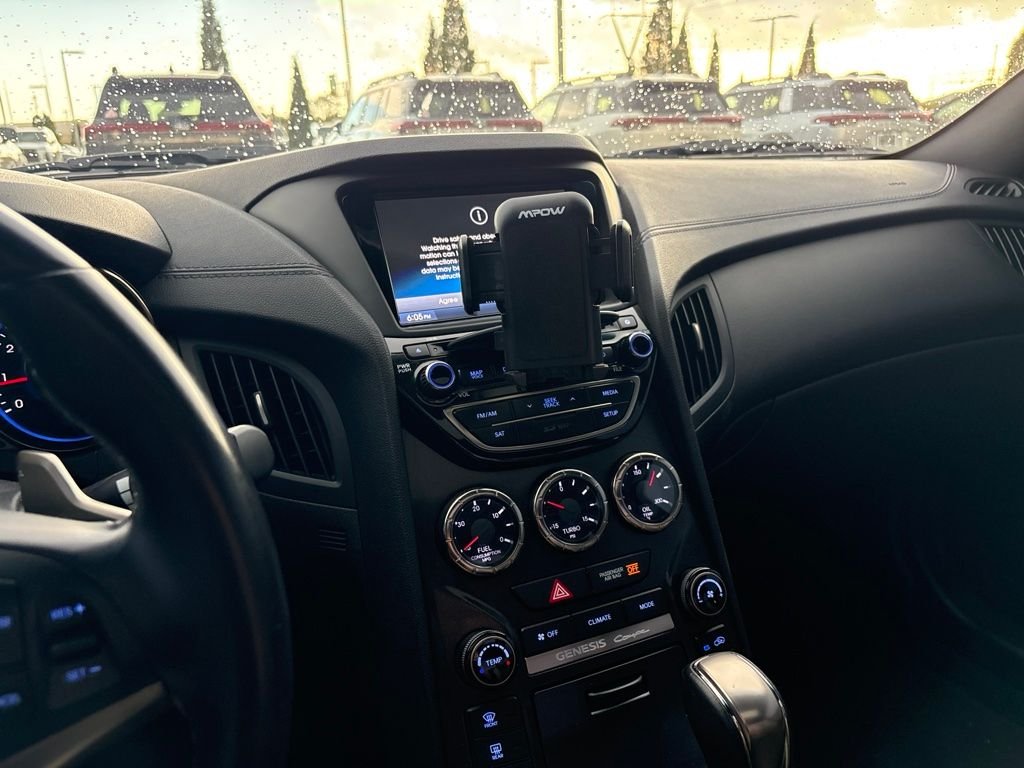 Used 2014 Silver Hyundai 2.0T Premium image 3