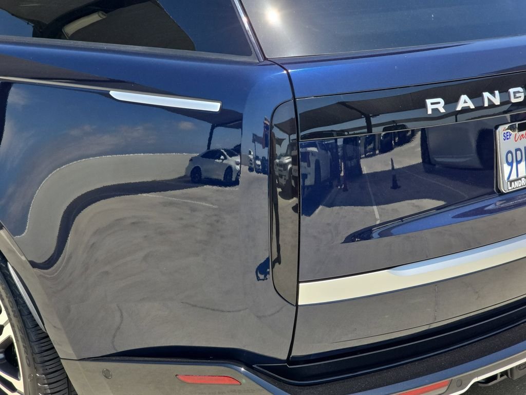 Certified Used 2023 Portofino Blue Metallic Land Rover Autobiography image 36