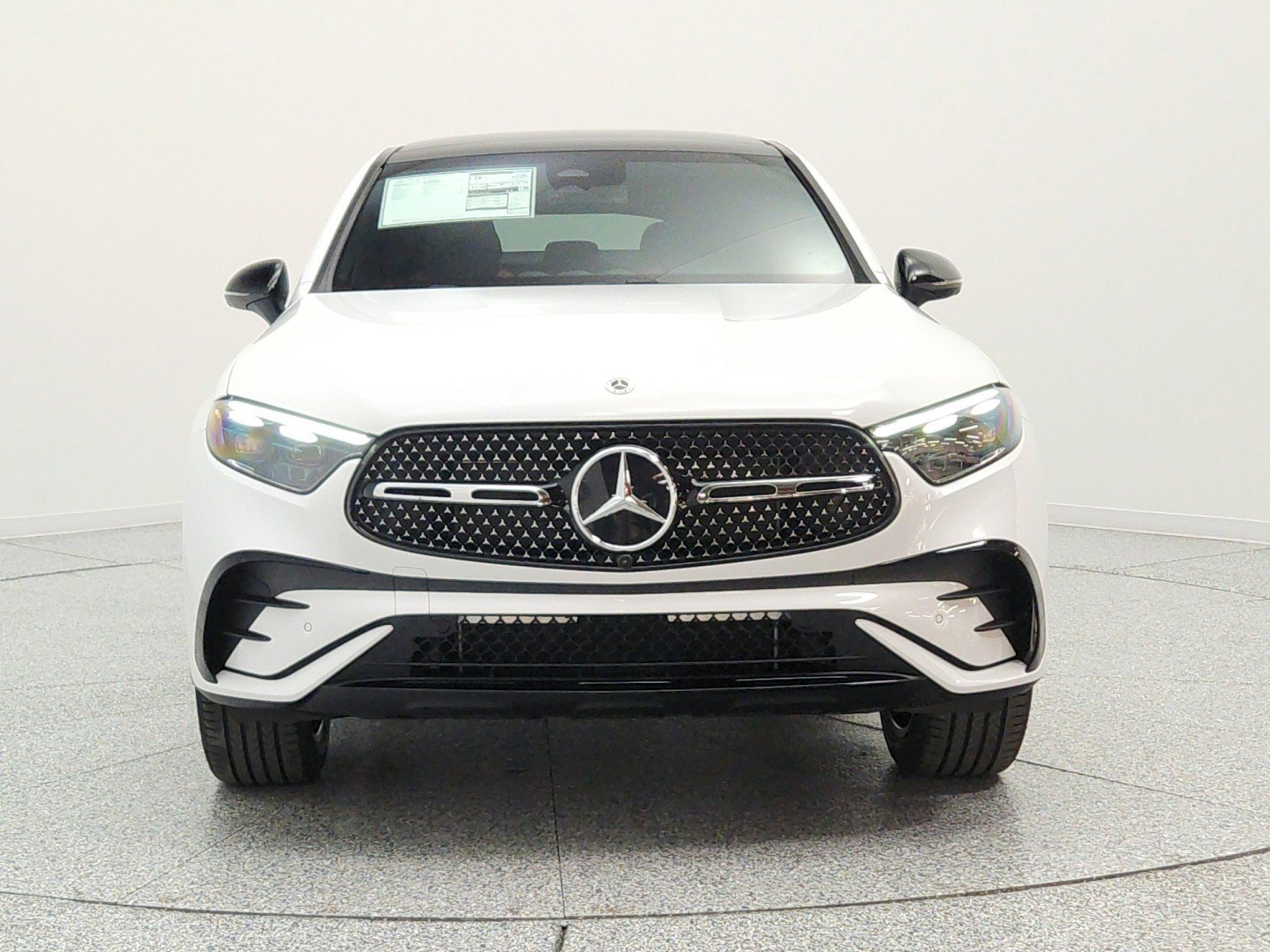 New 2026 MANUFAKTUR Moonlight White Metallic Mercedes-Benz GLC 300 4MATIC® Coupe image 31