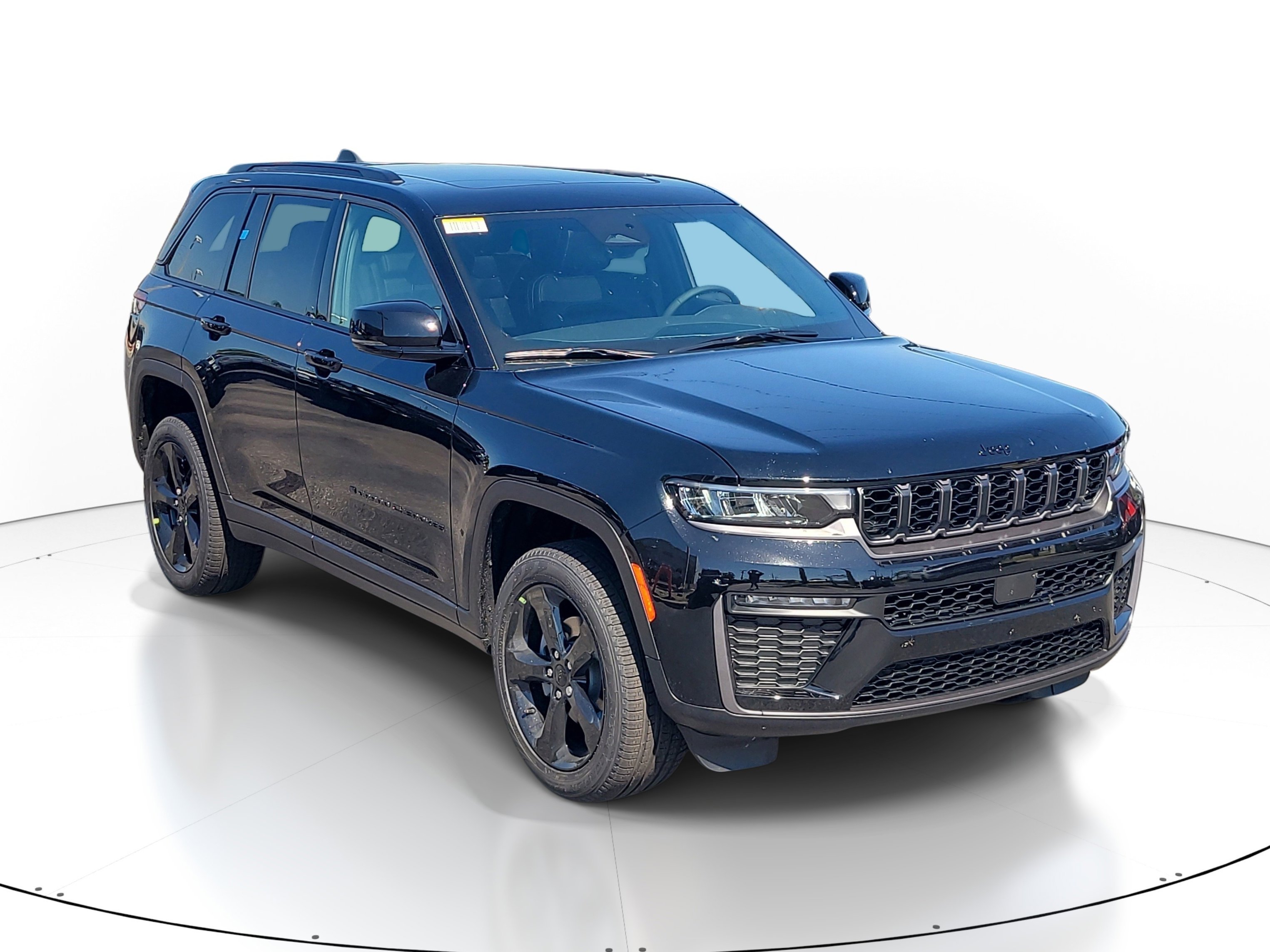 New 2026 Diamond Black Crystal Pearl-Coat Exterior Paint Jeep Limited image 2