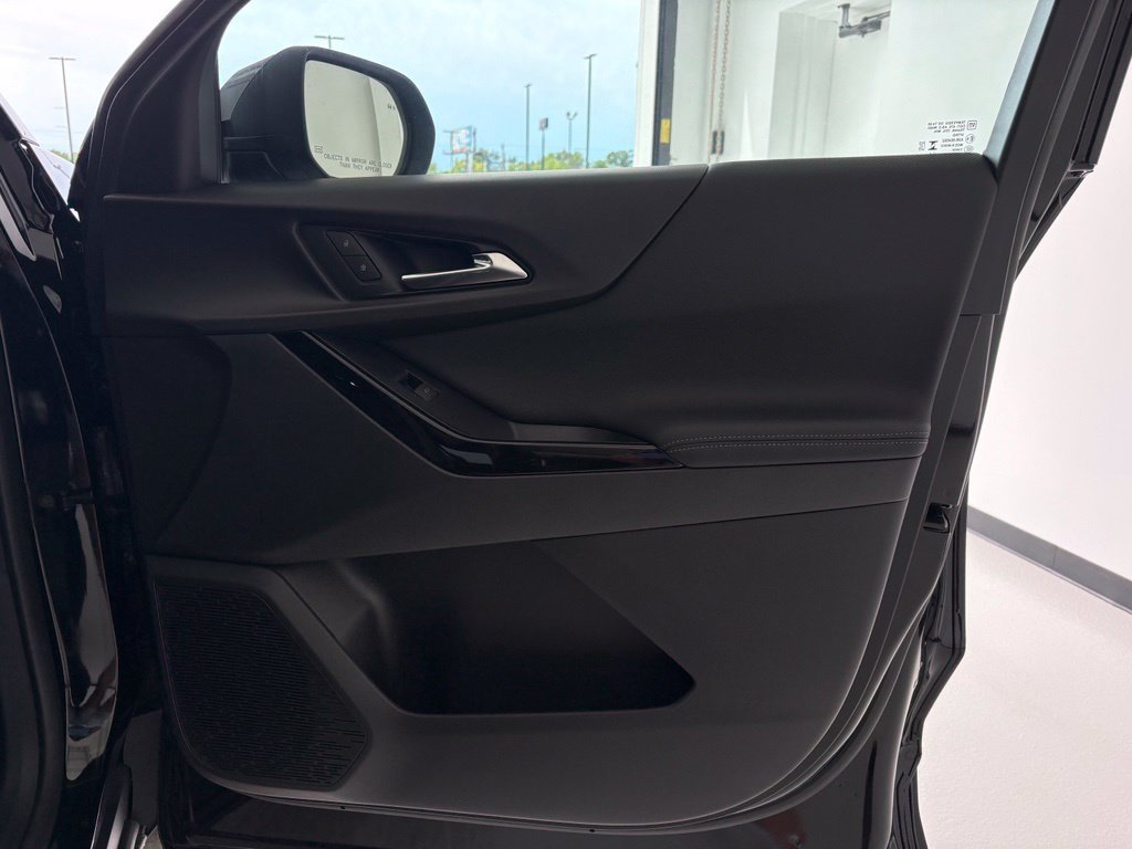 2027 Chevrolet Equinox LT - Photo 33
