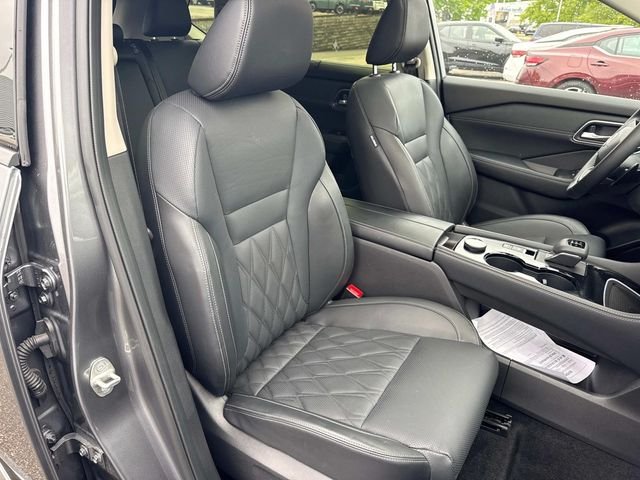 Certified Used 2026 Gray Nissan Platinum image 27