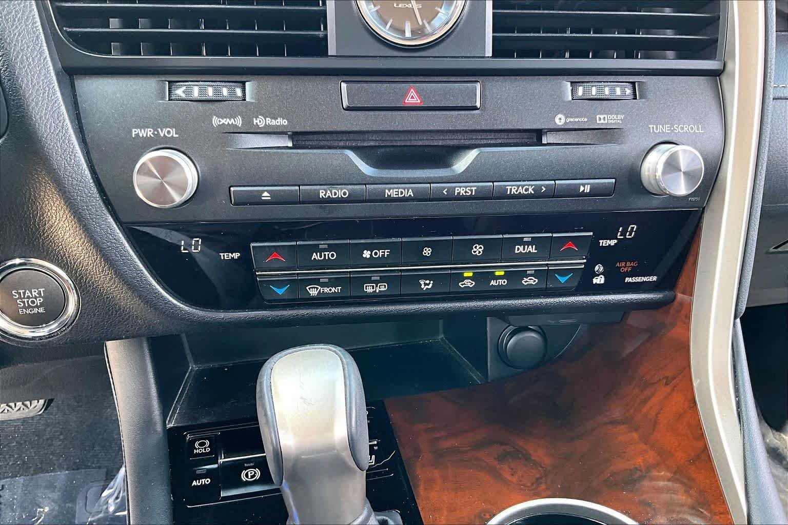 Used 2019 Silver Lining Metallic Lexus  image 32