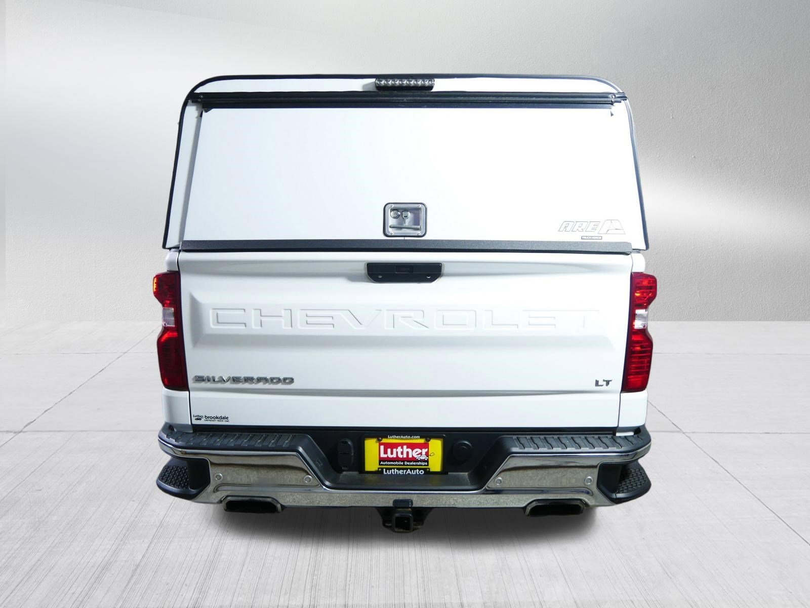 Used 2020 SUMMIT WHITE Chevrolet LT image 6