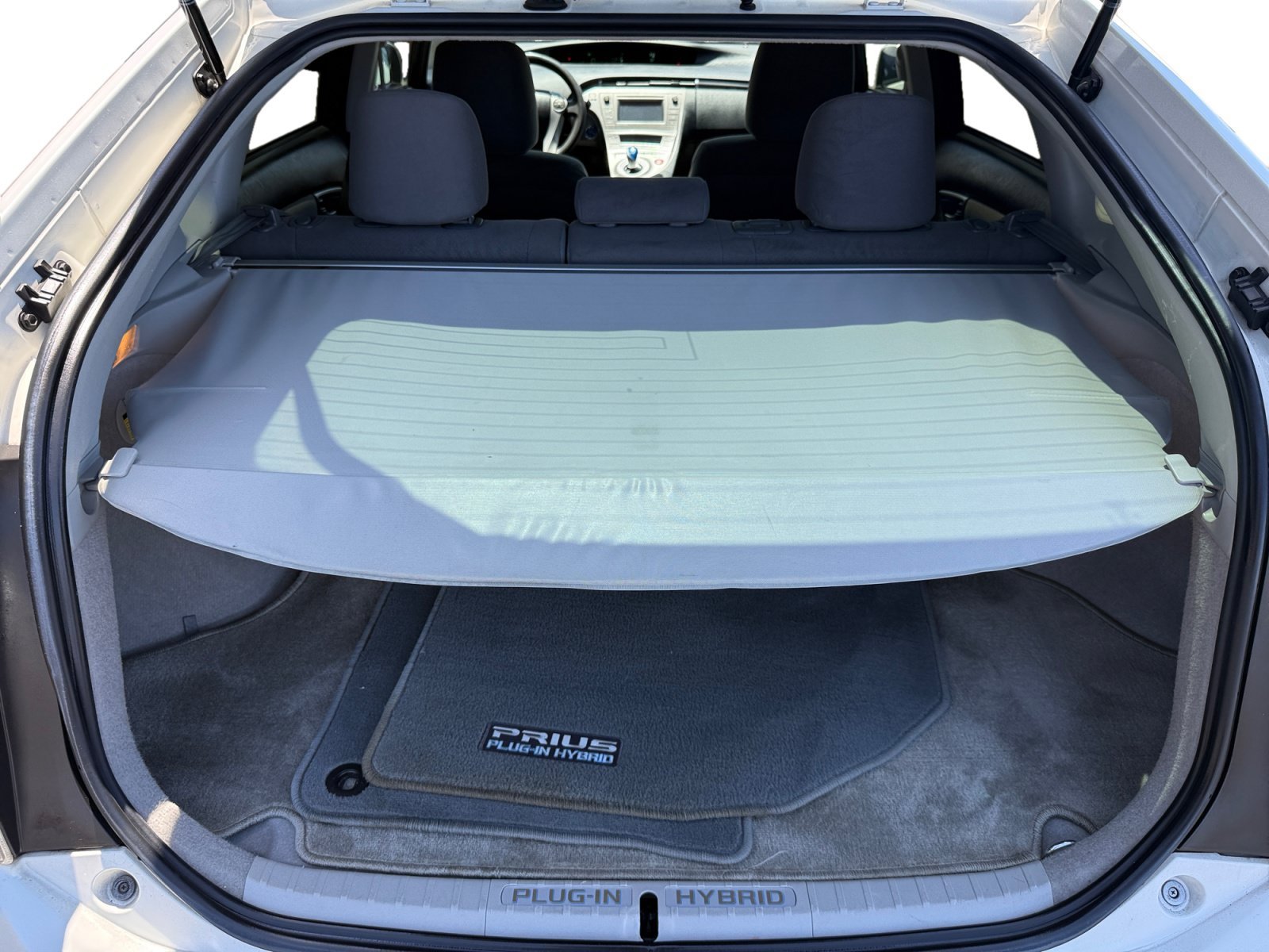 Used 2013 Blizzard Pearl Toyota Base image 17