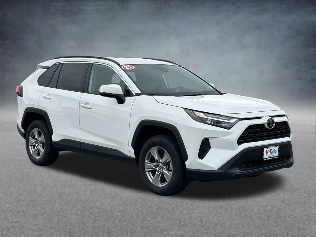 Used 2025 White Toyota XLE image 8