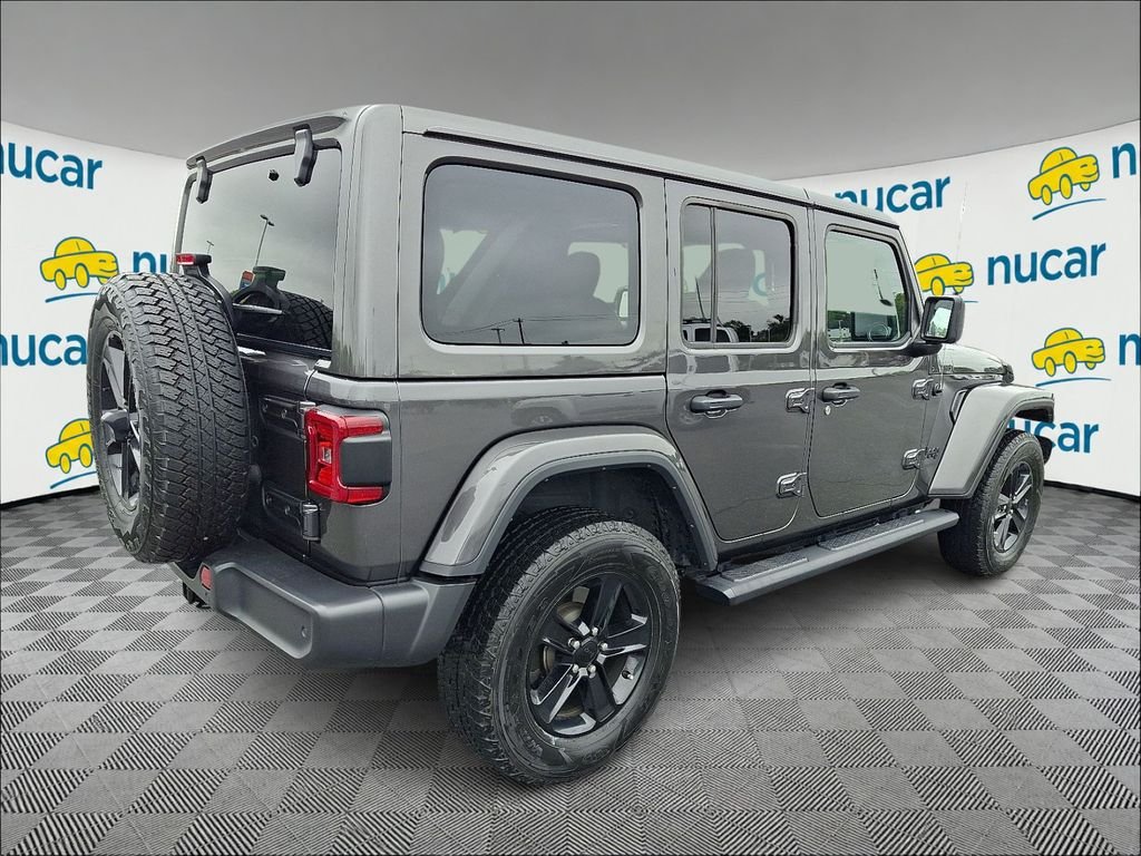 Used 2022 Gray Jeep Unlimited Sahara Altitude image 7