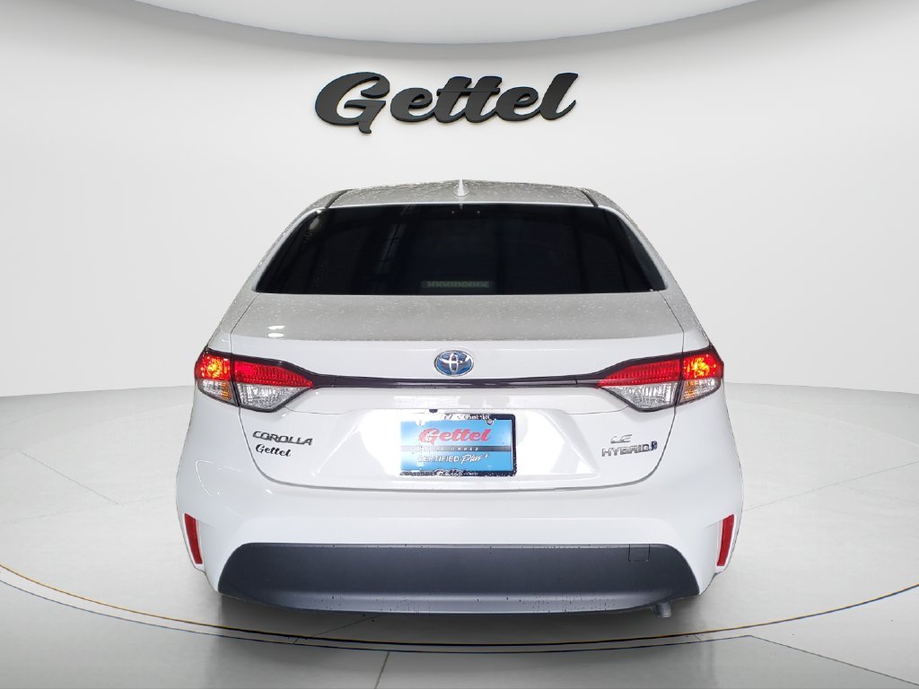 Used 2023 White Toyota LE image 6