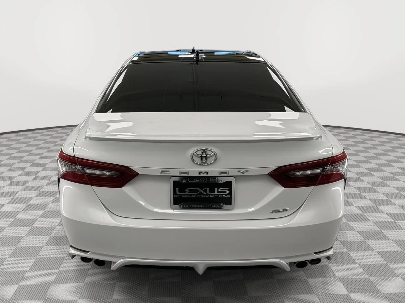 Used 2021 Wind Chill Pearl Toyota XSE image 3