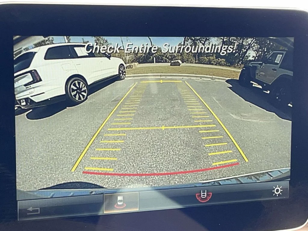 Used 2018 Cirrus White Mercedes-Benz 250 4MATIC® image 17