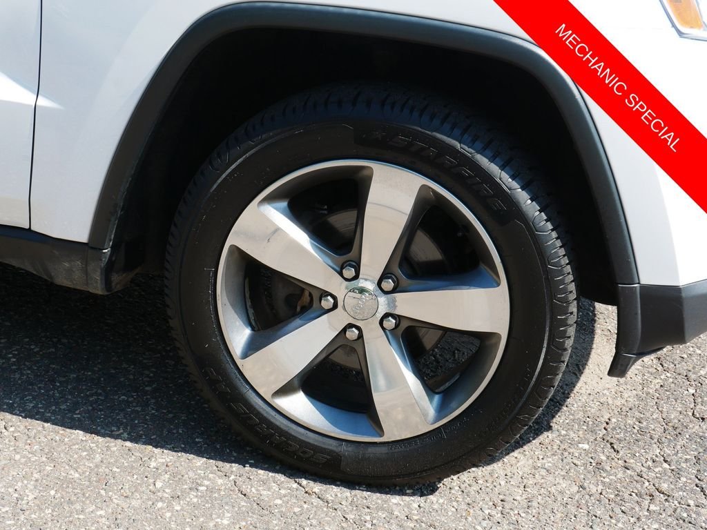Used 2015 White Jeep Limited image 7