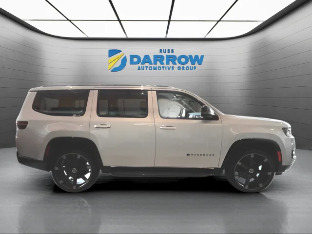 Used 2023 Silver Jeep Series III image 2
