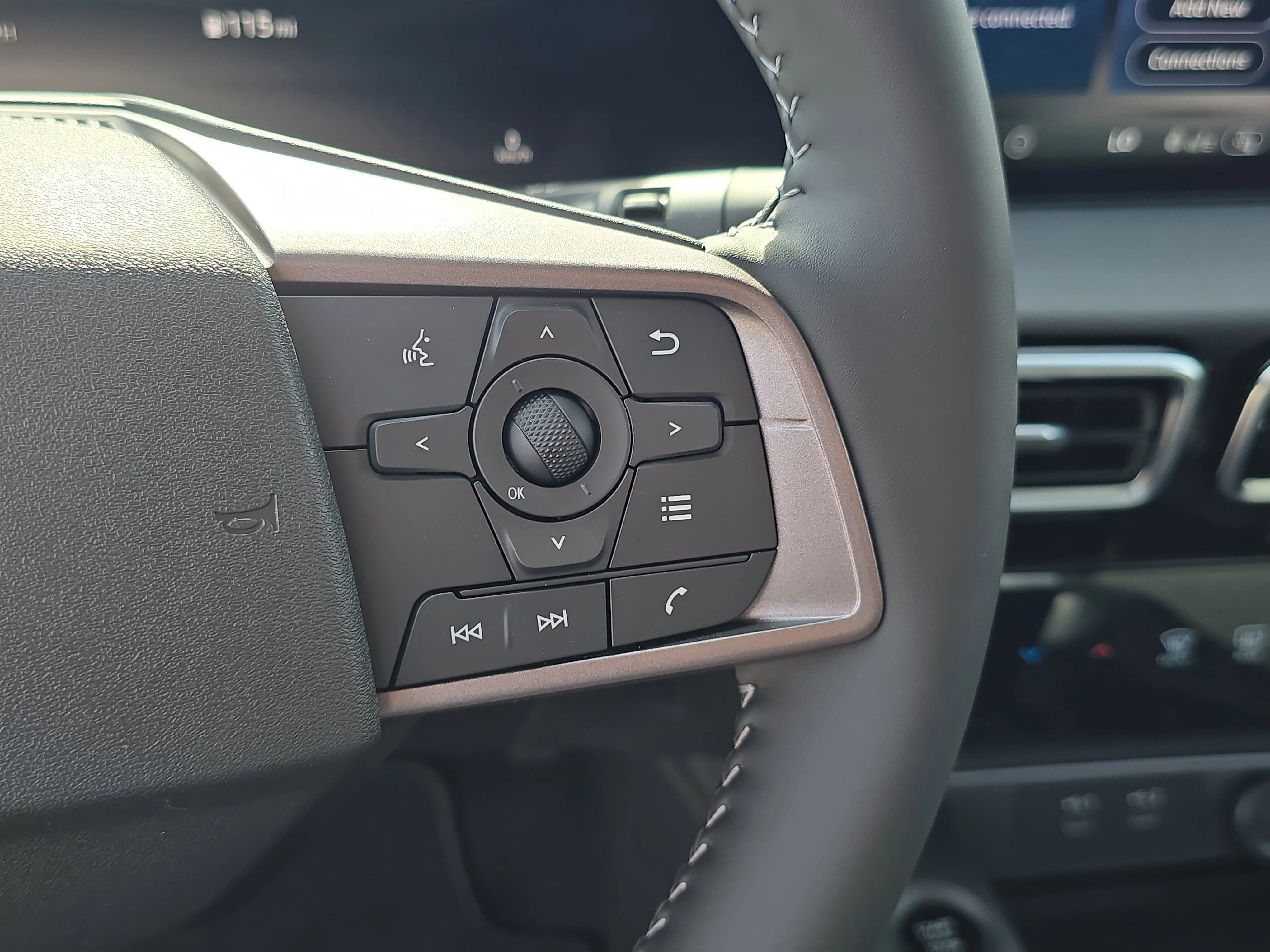 New 2026 Atlantic Gray Metallic Nissan SV image 33