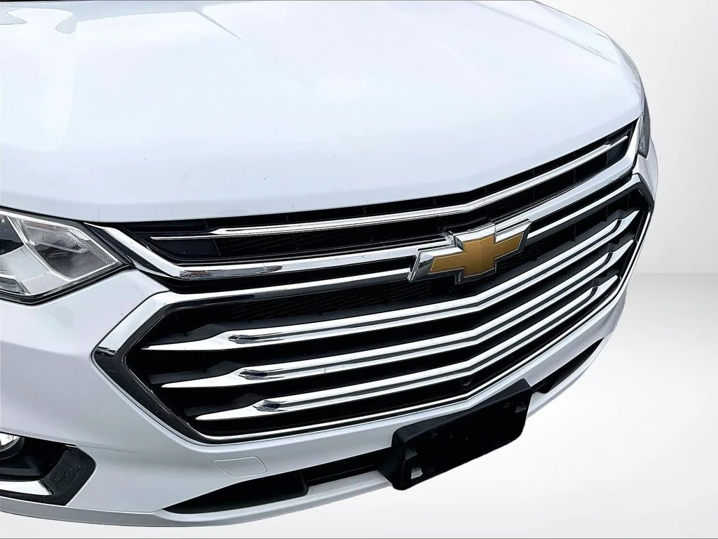 Used 2021 White Chevrolet High Country image 28