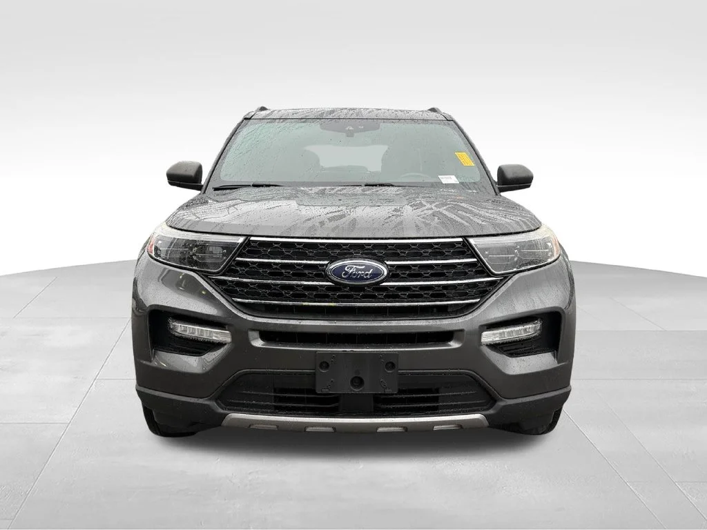 Used 2020 Gray Ford XLT image 25