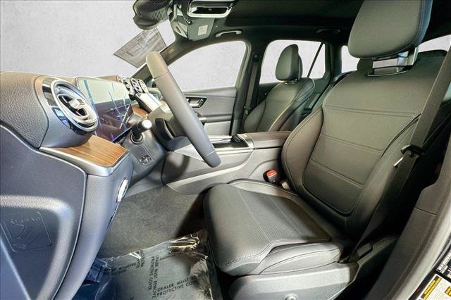 New 2026 Black Mercedes-Benz GLC 300 image 48