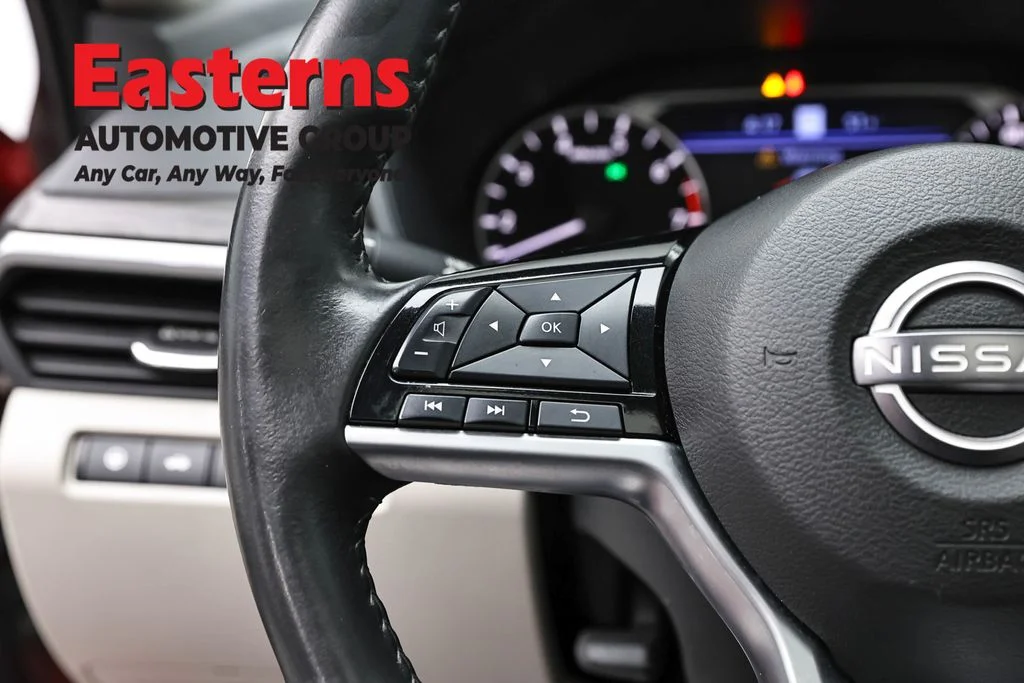 Used 2023 Red Nissan 2.5 SV image 15