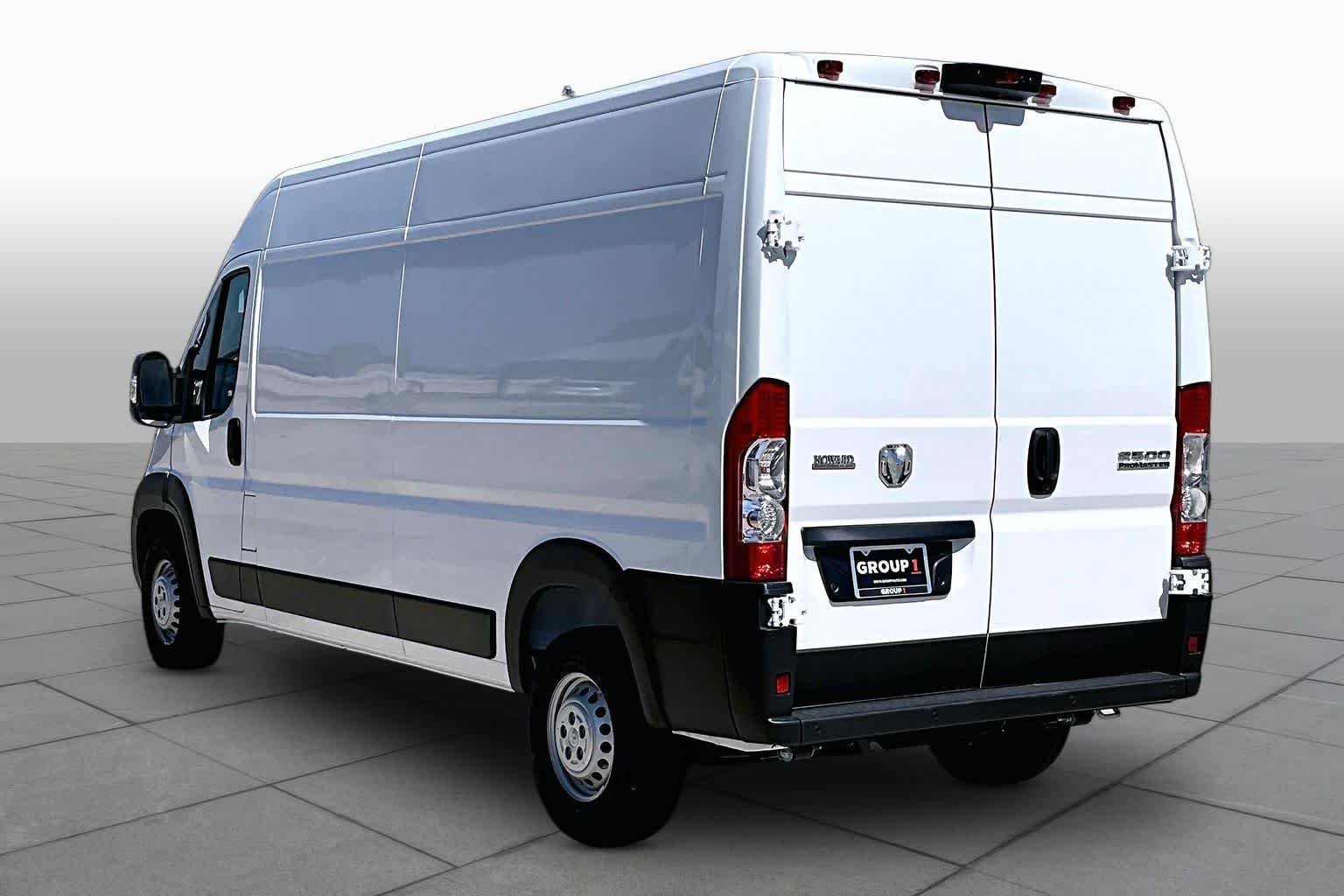 New 2027 Bright White Clearcoat RAM Tradesman image 13
