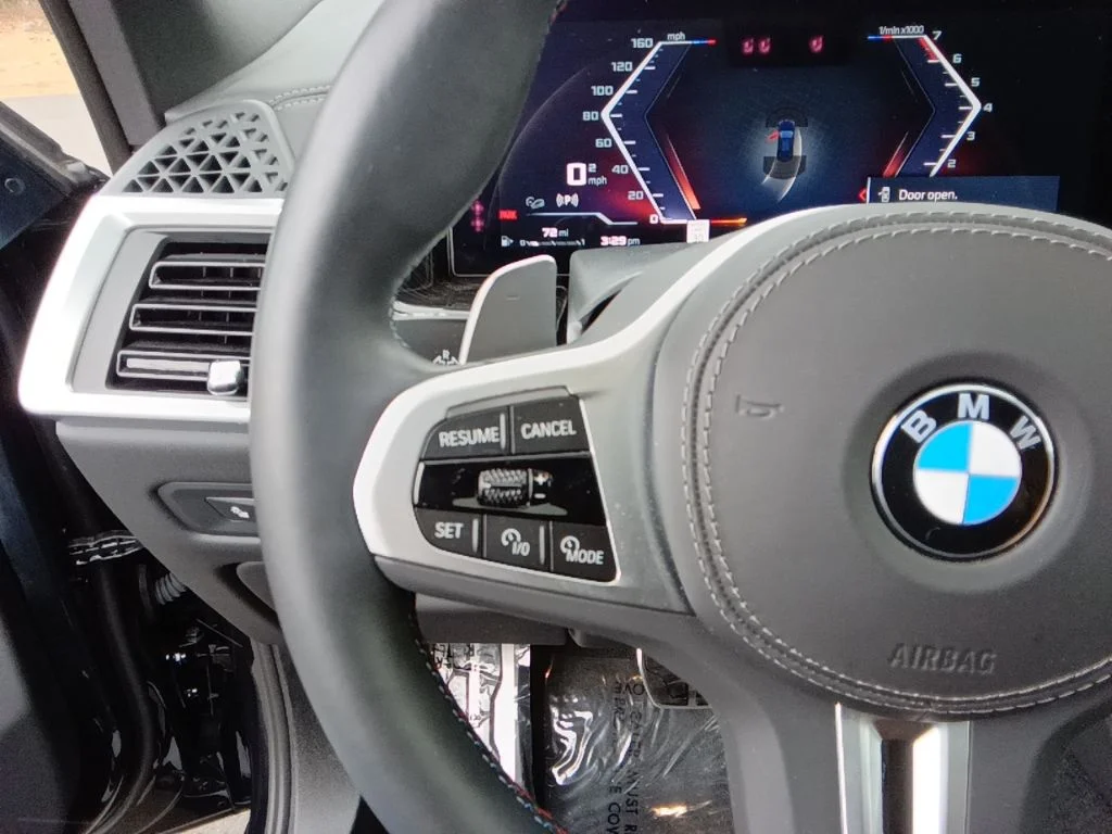 Used 2025 Carbon Black Metallic BMW M60i image 15