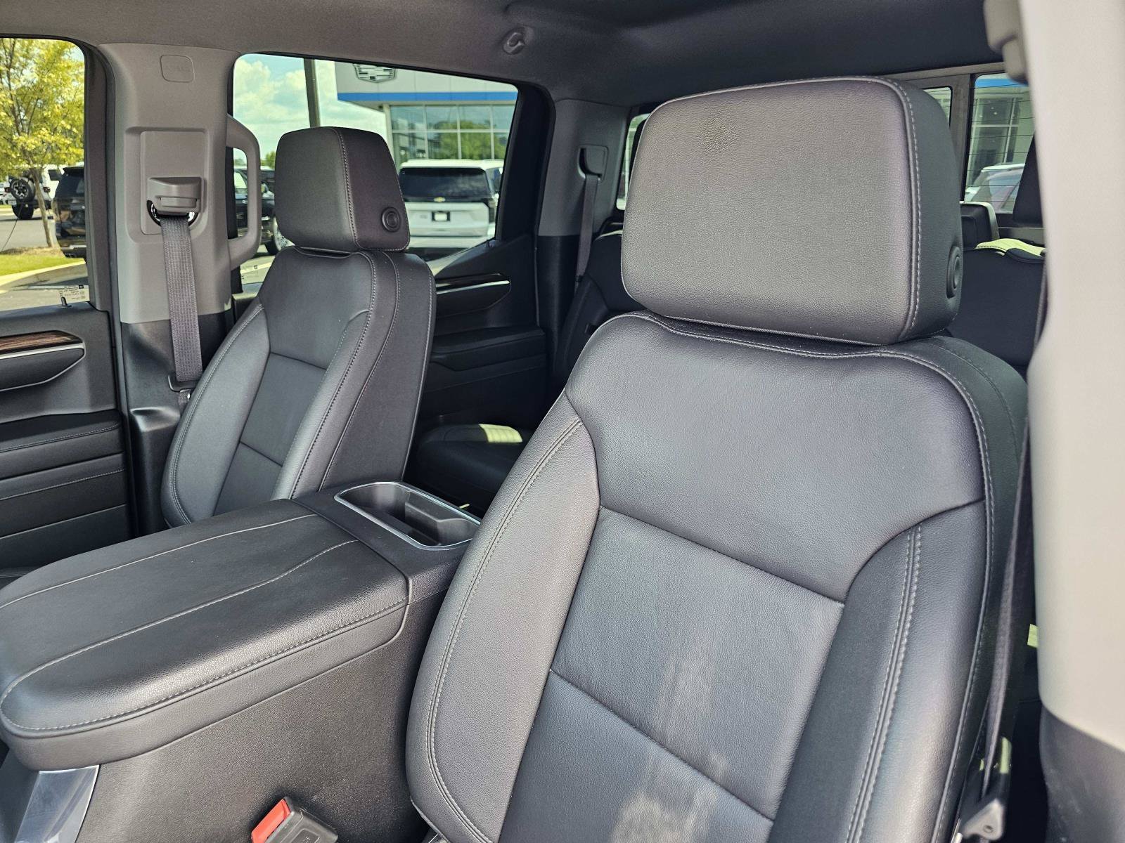 Used 2025 Black Chevrolet RST image 20