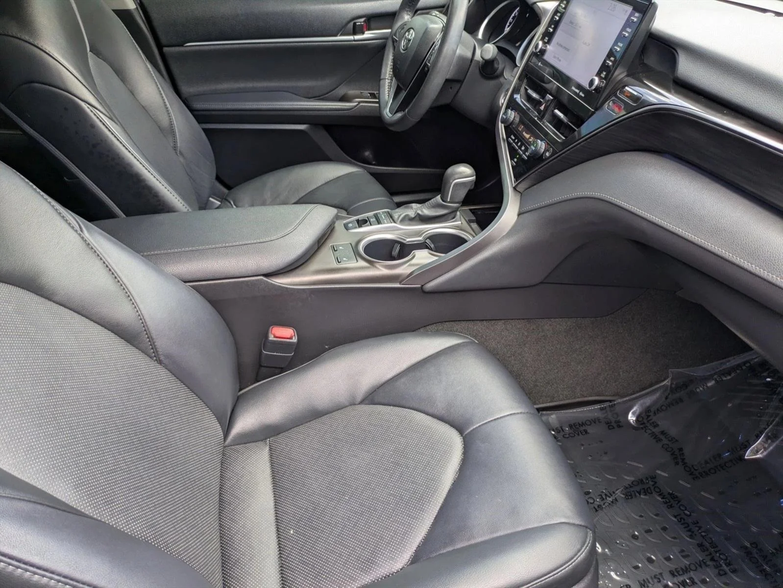 Used 2024 Reservoir Blue Toyota XLE image 19