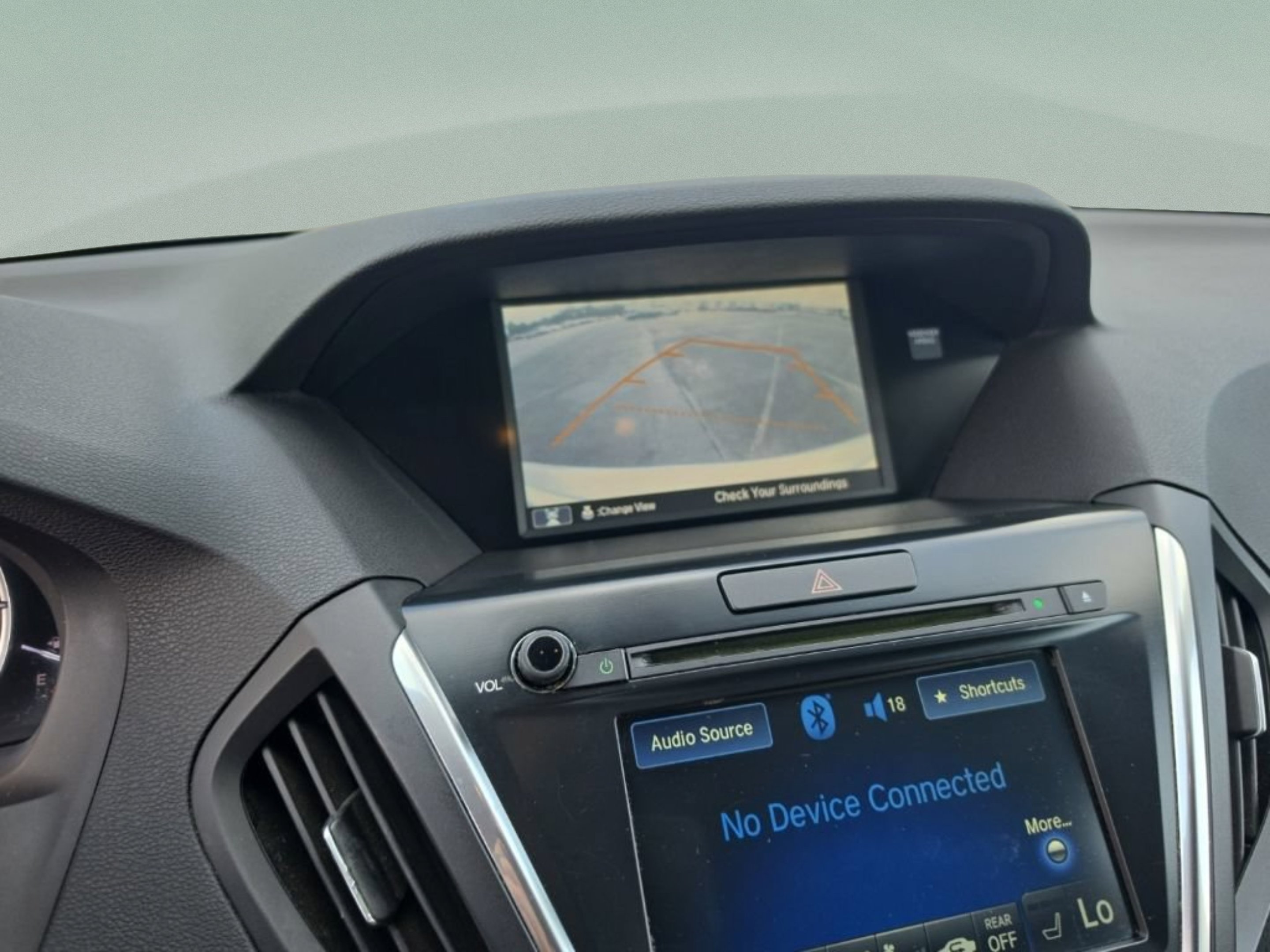 Used 2014 Silver Acura FWD image 23