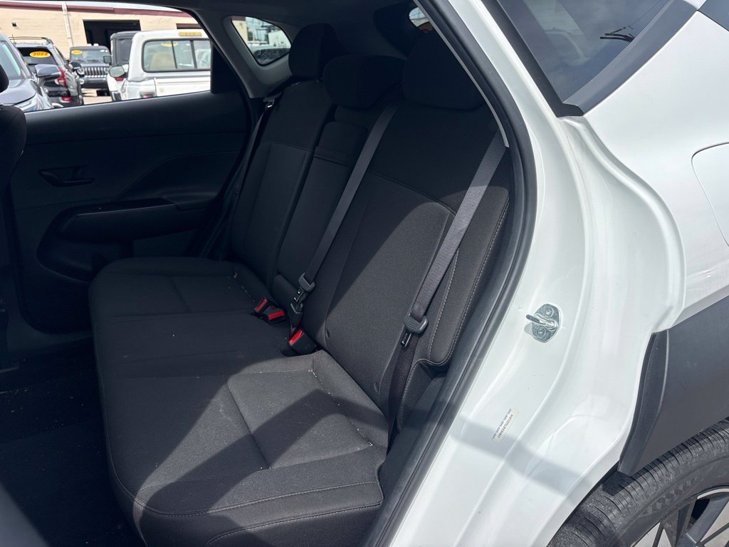 2025 Hyundai Kona SEL - Photo 13