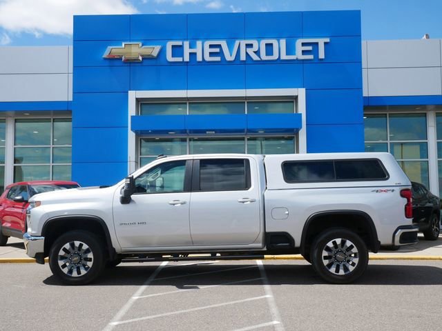 Used 2022 Chevrolet Silverado 2500HD LT with VIN 1GC1YNE72NF199427 for sale in Roseville, Minnesota