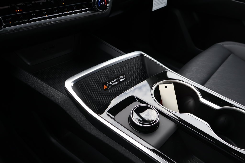 2027 Chevrolet Equinox LT - Photo 33