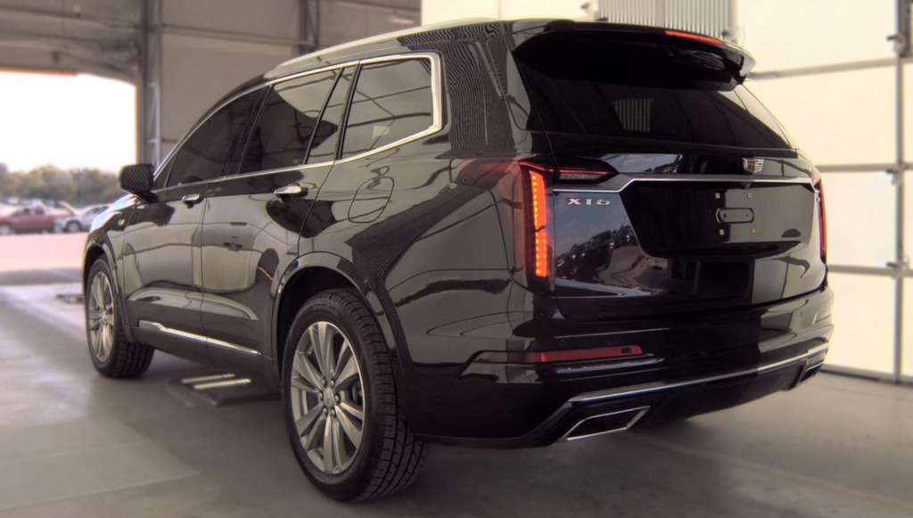 Used 2023 Black Cadillac Premium Luxury image 5