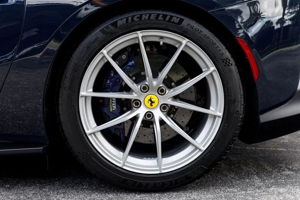 Used 2022 Blu Pozzi Ferrari  image 16