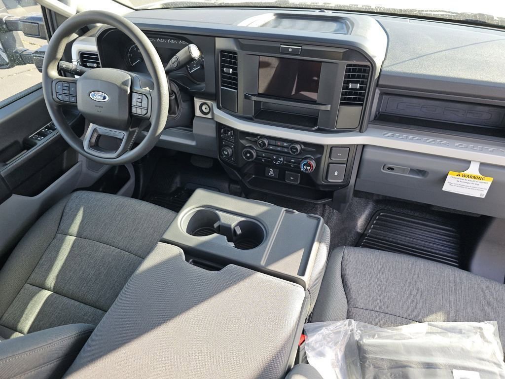 New 2026 Oxford White Ford XL image 29