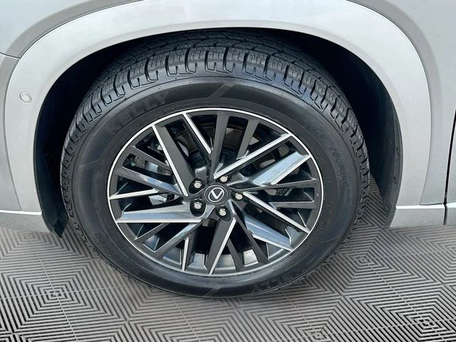 Used 2024 Silver Lexus 350 Luxury image 31