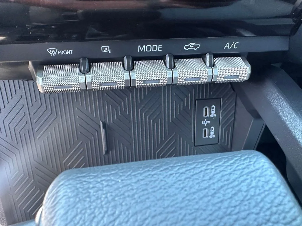 2025 Toyota Tacoma TRD Sport - Photo 20