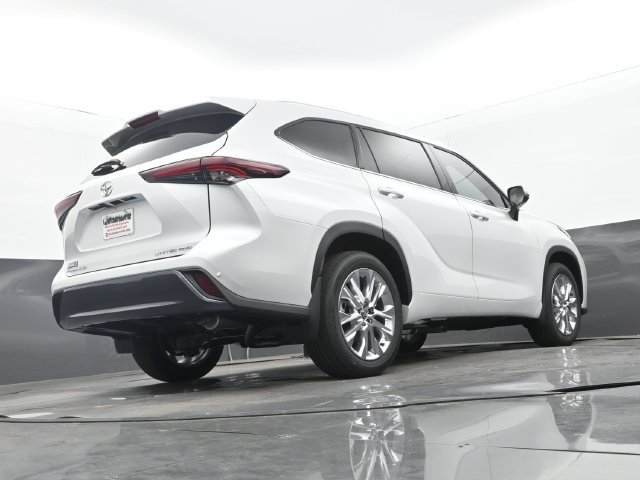 New 2026 Wind Chill Pearl Toyota Limited image 27
