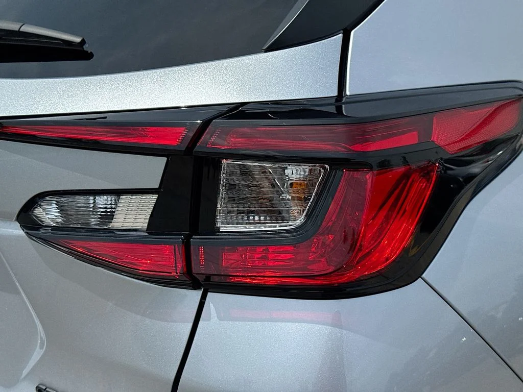 New 2026 ICE SILVER METALLIC Subaru Premium image 31