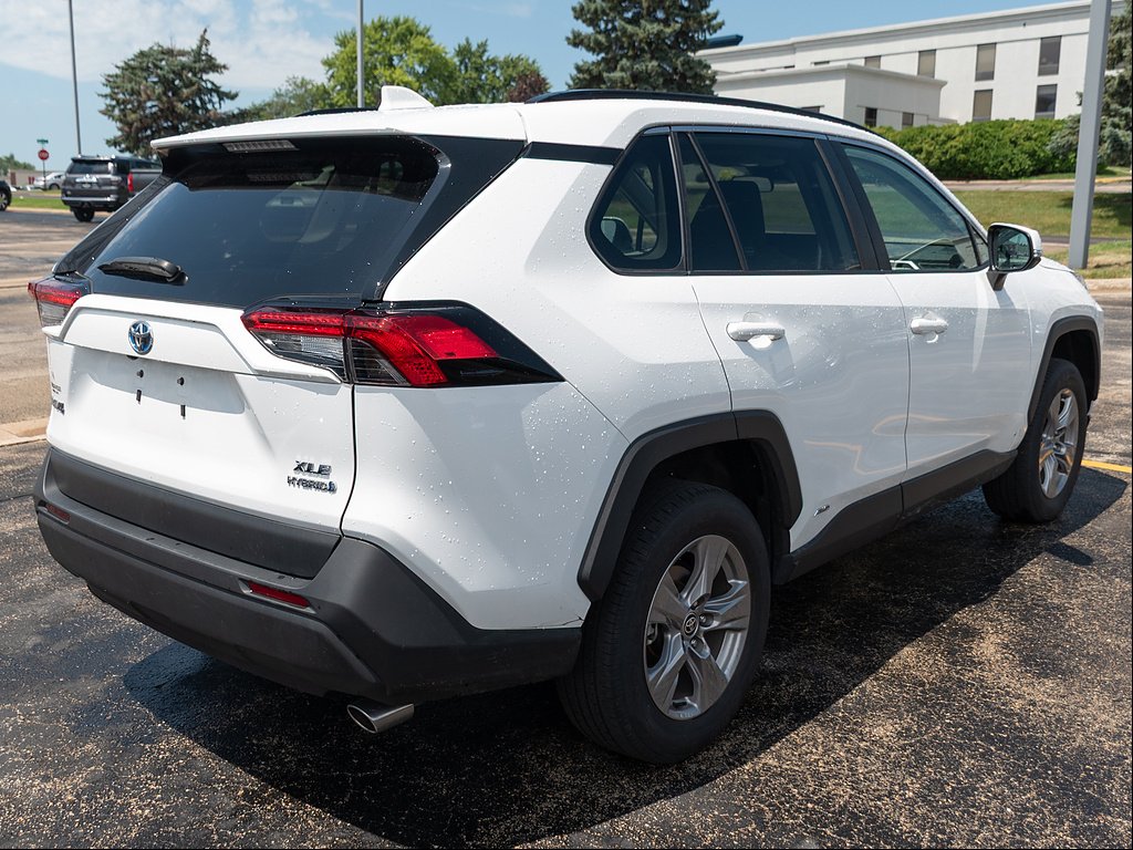 Certified Used 2023 Ice Cap Toyota XLE image 6