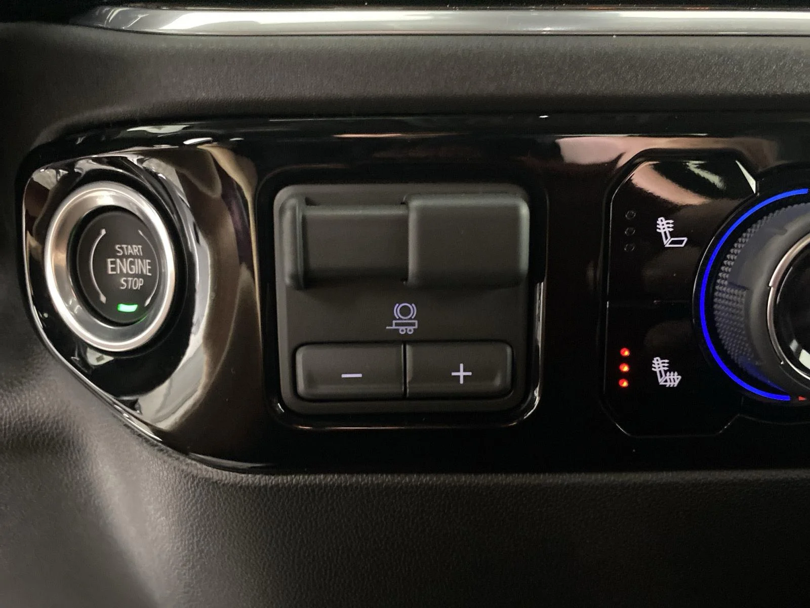 Used 2026 Black Chevrolet LT image 28
